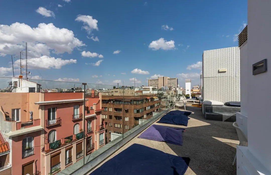 Residencia Universitaria Resa Claudio Coello-1
